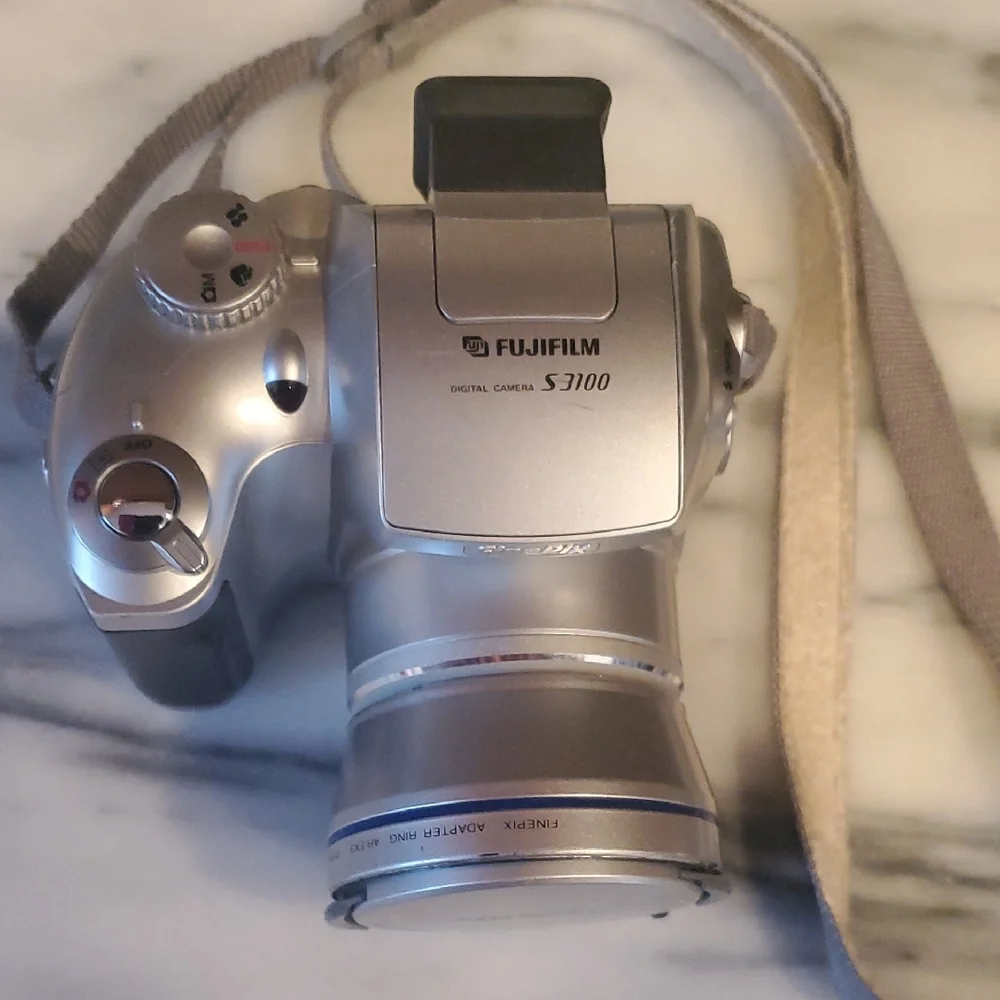 Fujifilm Finepix Digital Camera S3100